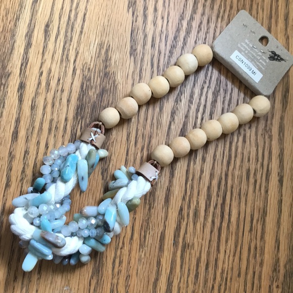 New with tag. GARDEN PARTY NECKLACE - Picture 4 of 4